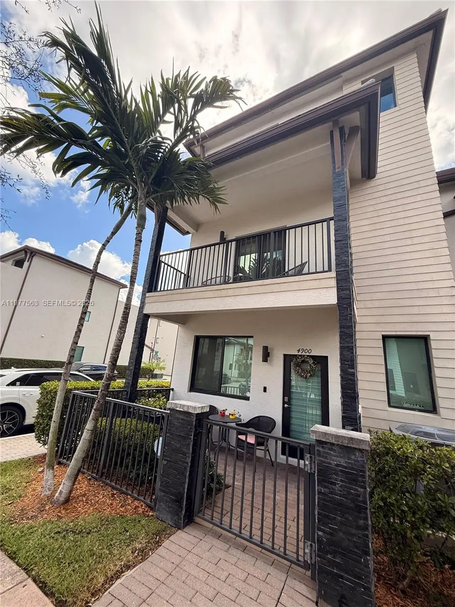 Photo of Listing #A11977563