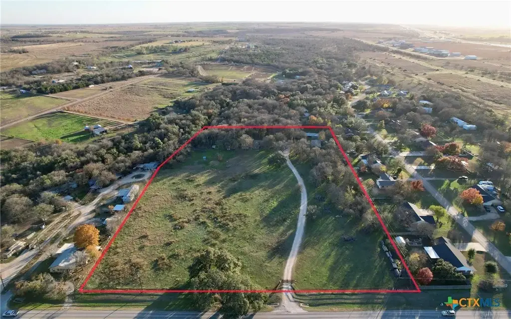 1039 Fm 2268, Salado