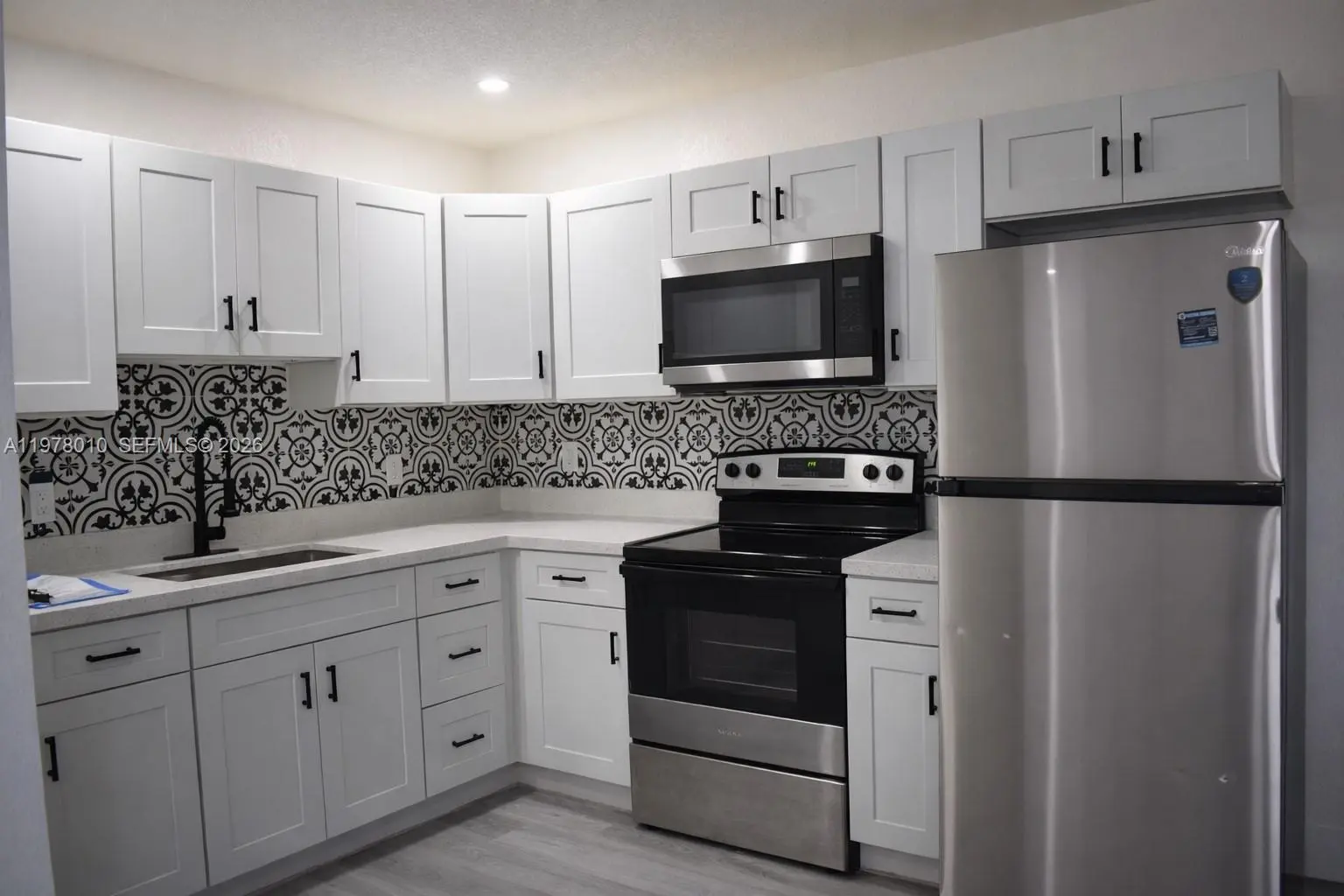 Photo of Listing #A11978010