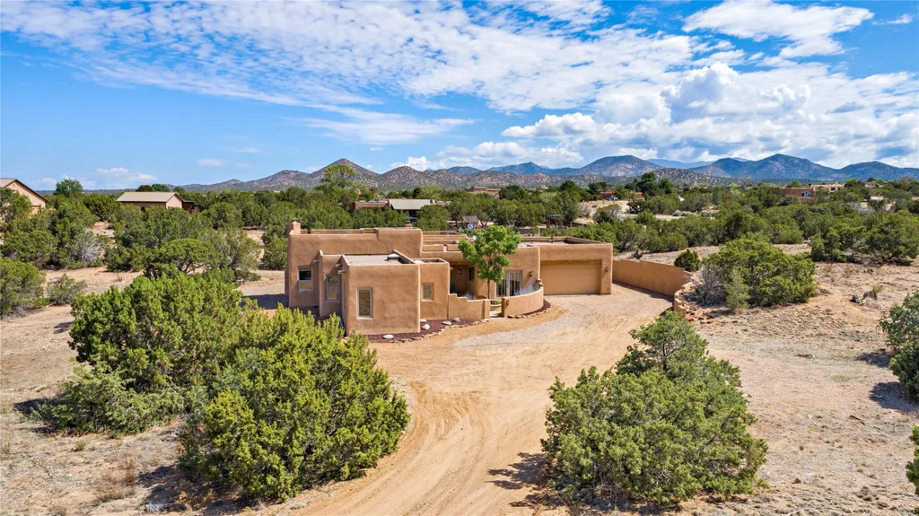 5 Rico Court, Santa Fe