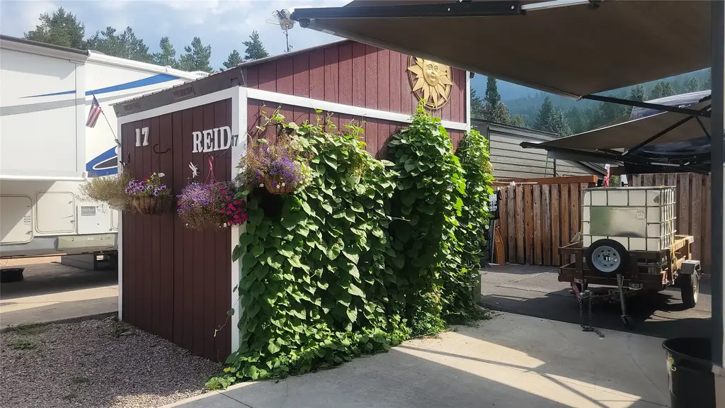 34597 Mt Highway 35 17, Polson