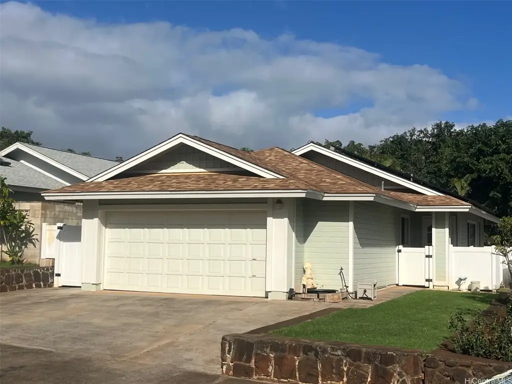 94-1026 Kaeele Street, Waipahu