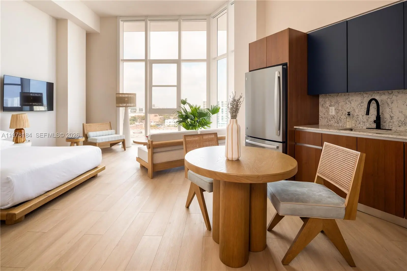 Photo of Listing #A11978184