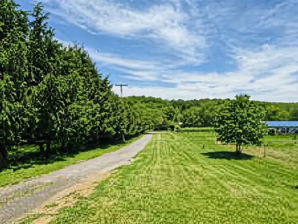 832a Seven Hills Road , Concord