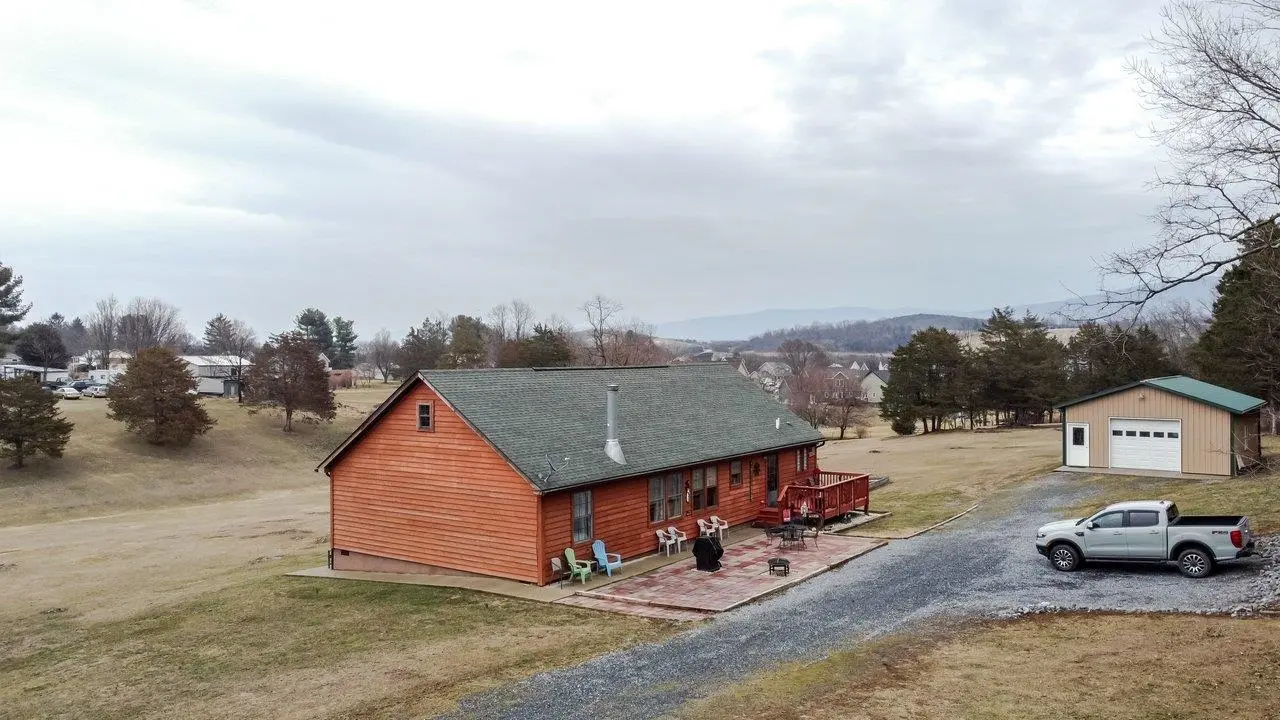 523 Gravels Rd, Rockingham