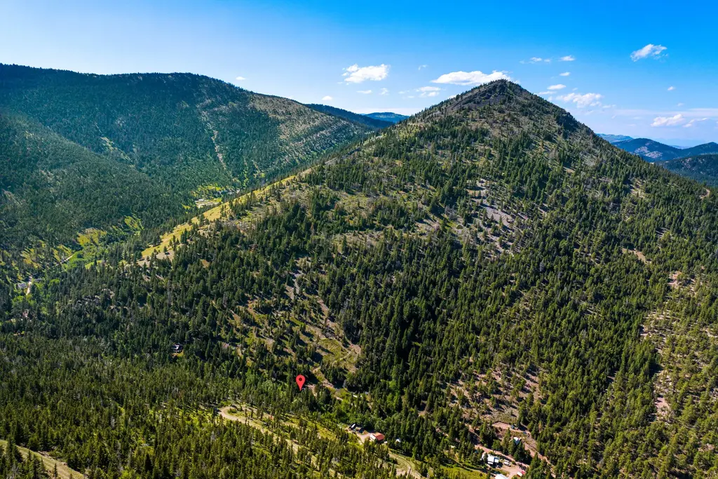 4253 Woods Creek Road, Wolf Creek