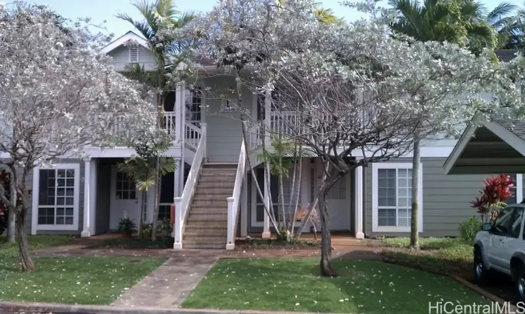 94-570 Lumiauau Street # L203, Waipahu