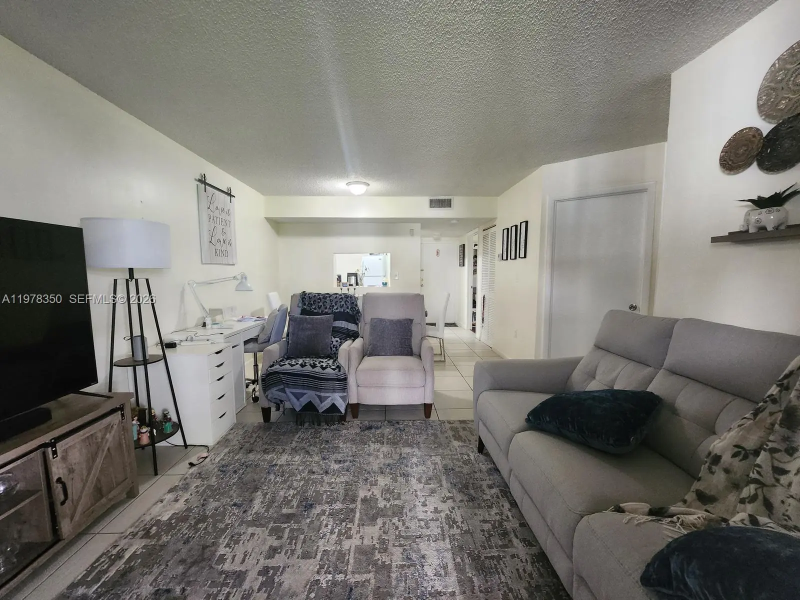 Photo of Listing #A11978350