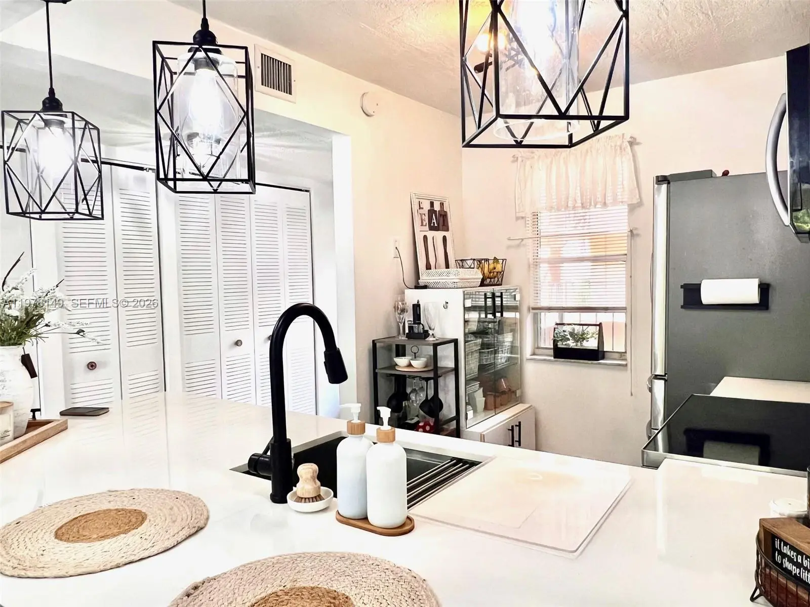 Photo of Listing #A11978149