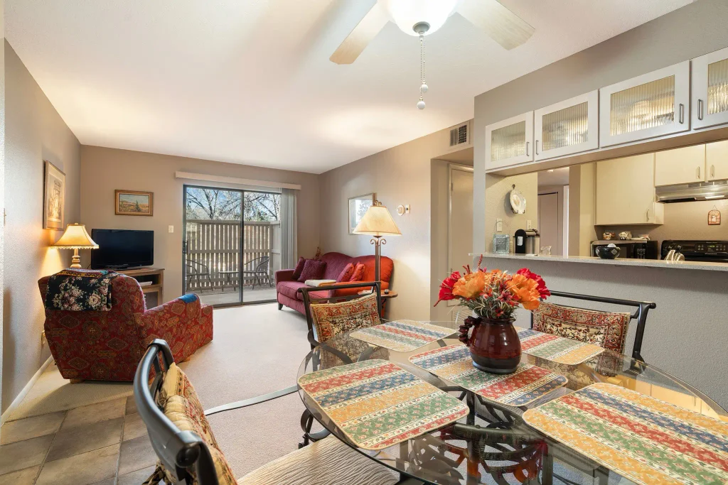 941 Calle Mejia # 201, Santa Fe