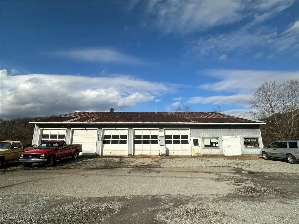 209 Route 271, Ligonier