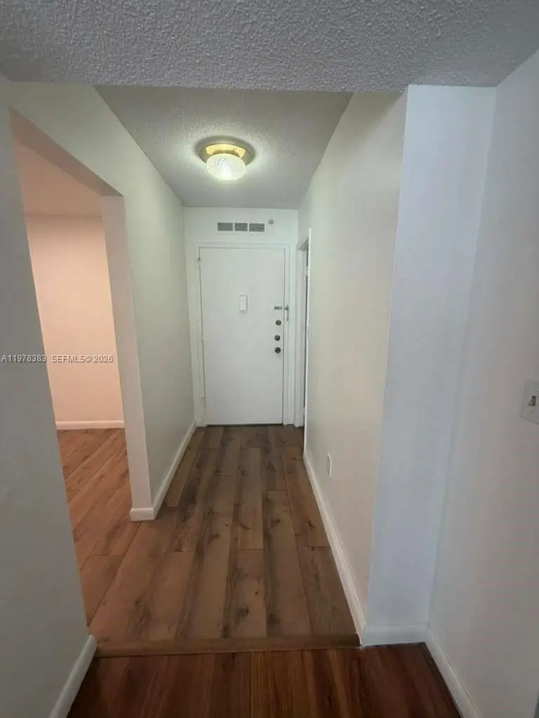 Photo of Listing #A11978383