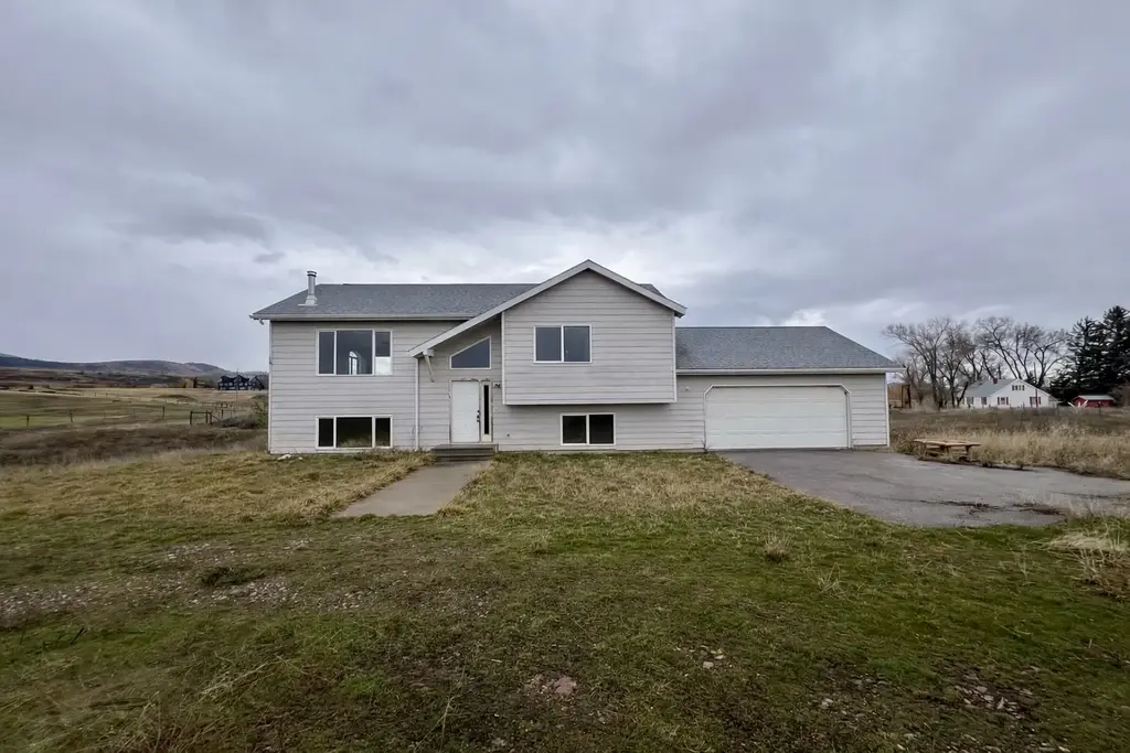 62311 Ash Lane, St Ignatius
