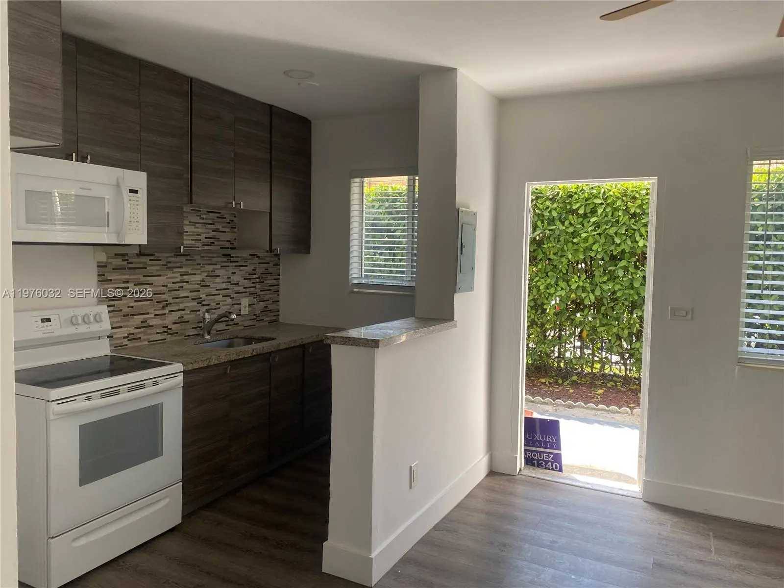 Photo of Listing #A11976032