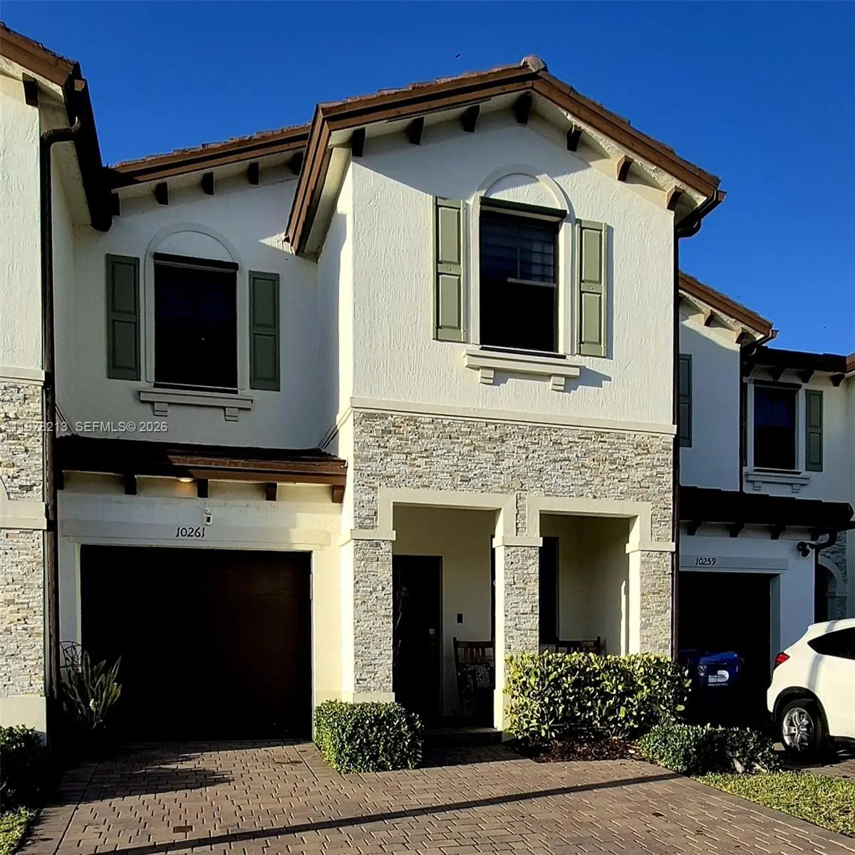 Photo of Listing #A11978213