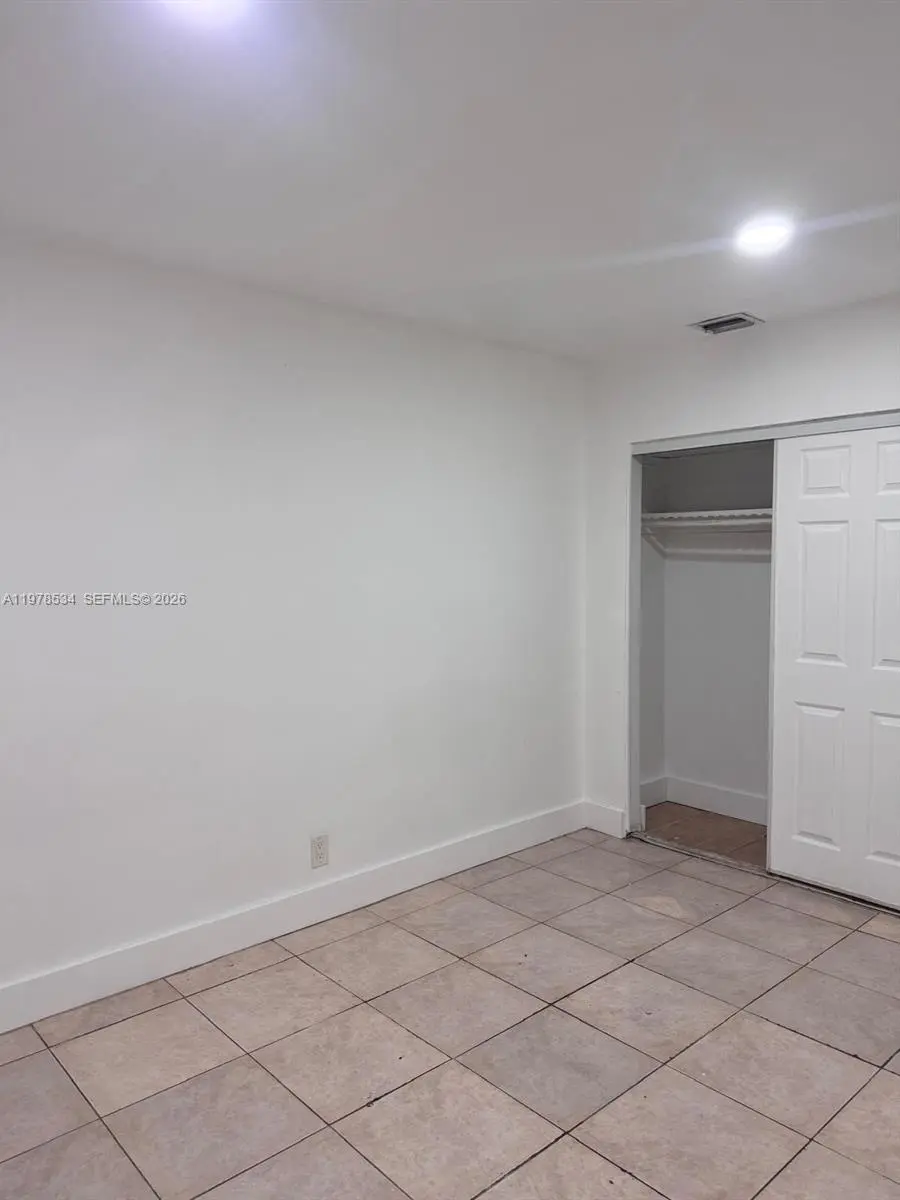 Photo of Listing #A11978534