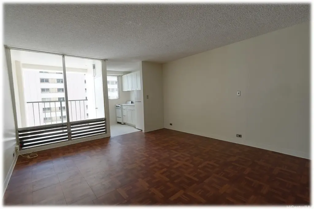 747 Amana Street # 909, Honolulu