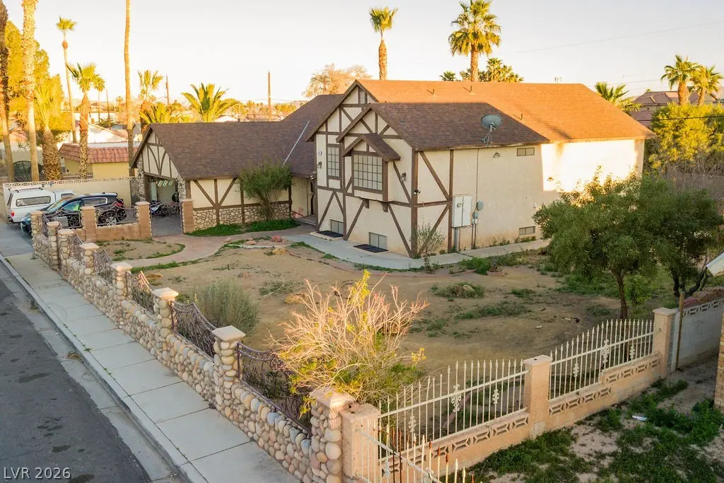 Photo of Listing #2761697