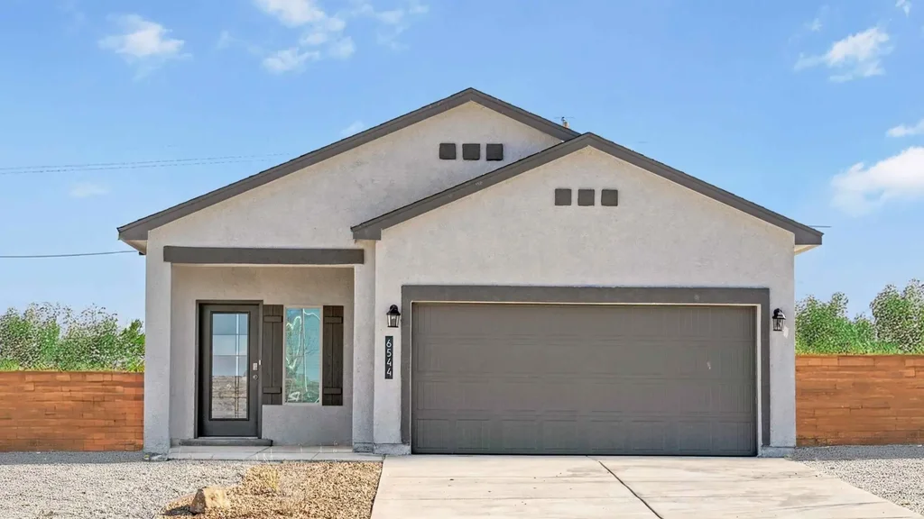 4237 Via De Ventura, Santa Fe