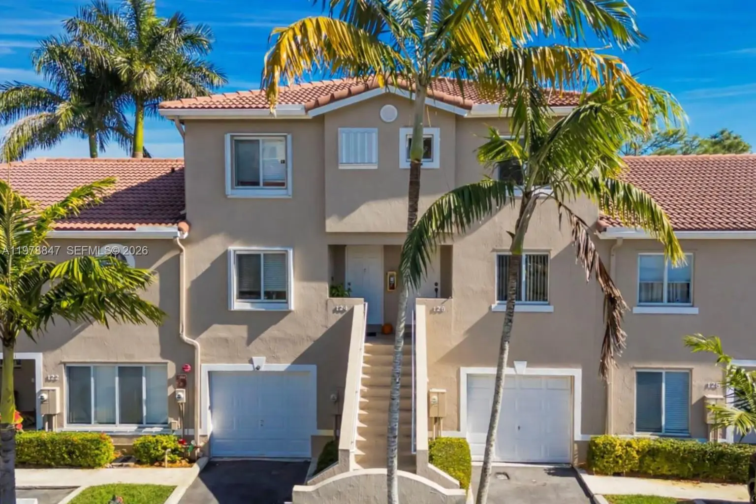 Photo of Listing #A11978847