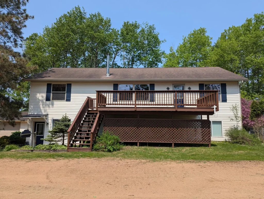 N9699 Deer Lake Ln, Phillips