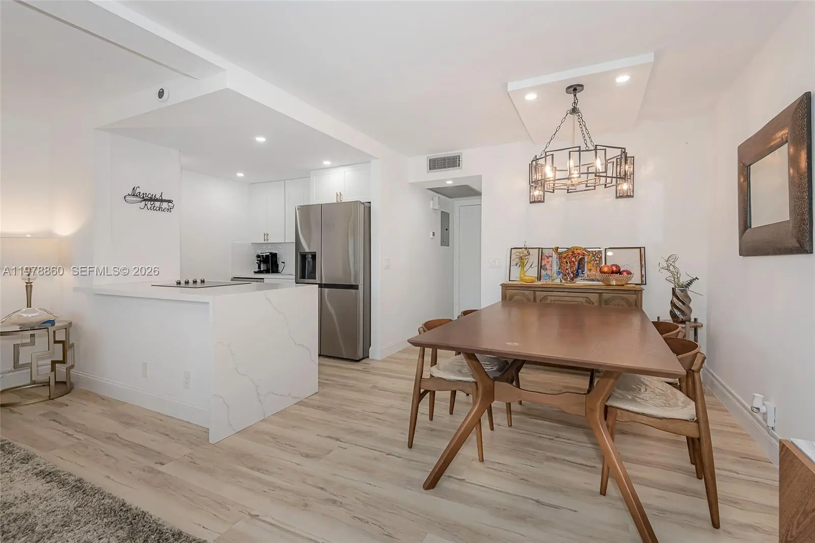 Photo of Listing #A11978860