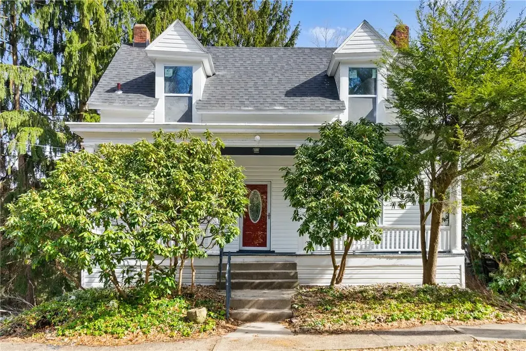 26 Bryn Mawr Road , Forest Hills Boro