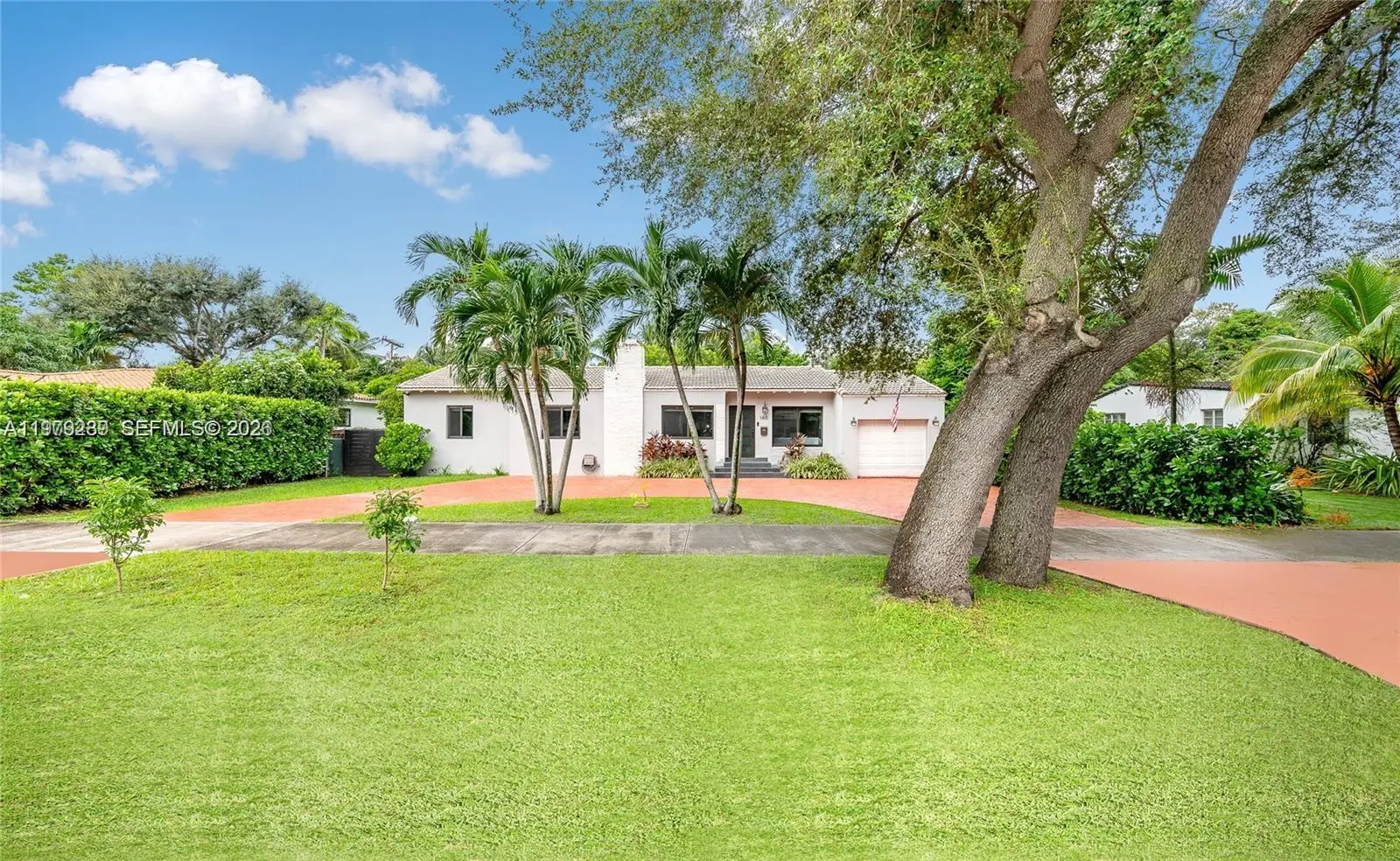 Photo of Listing #A11979239