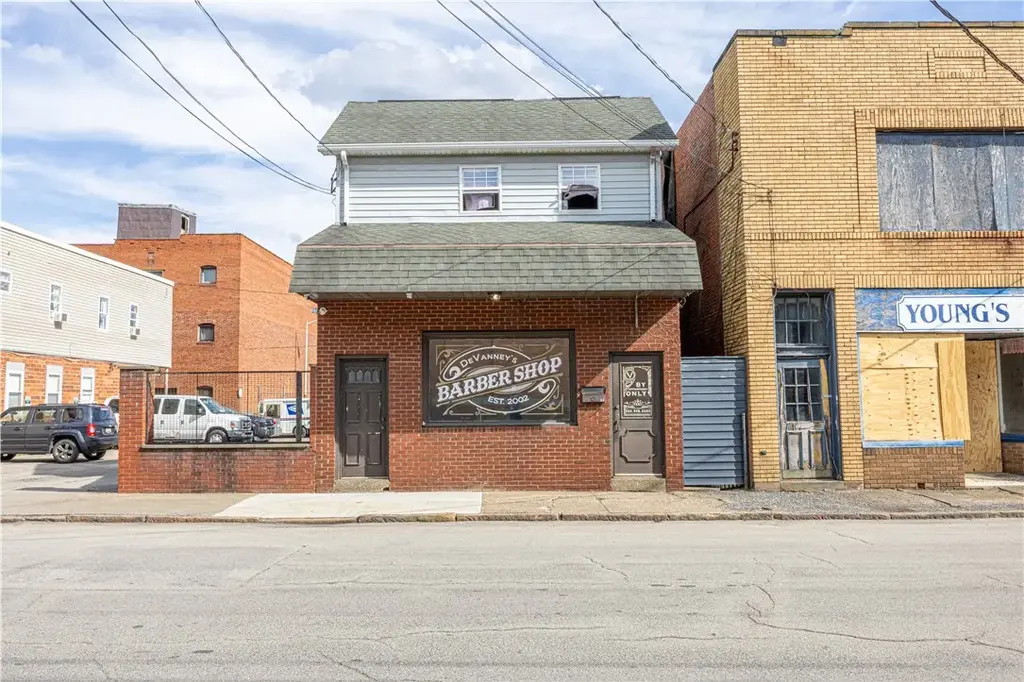 63 Gallatin Avenue , Uniontown