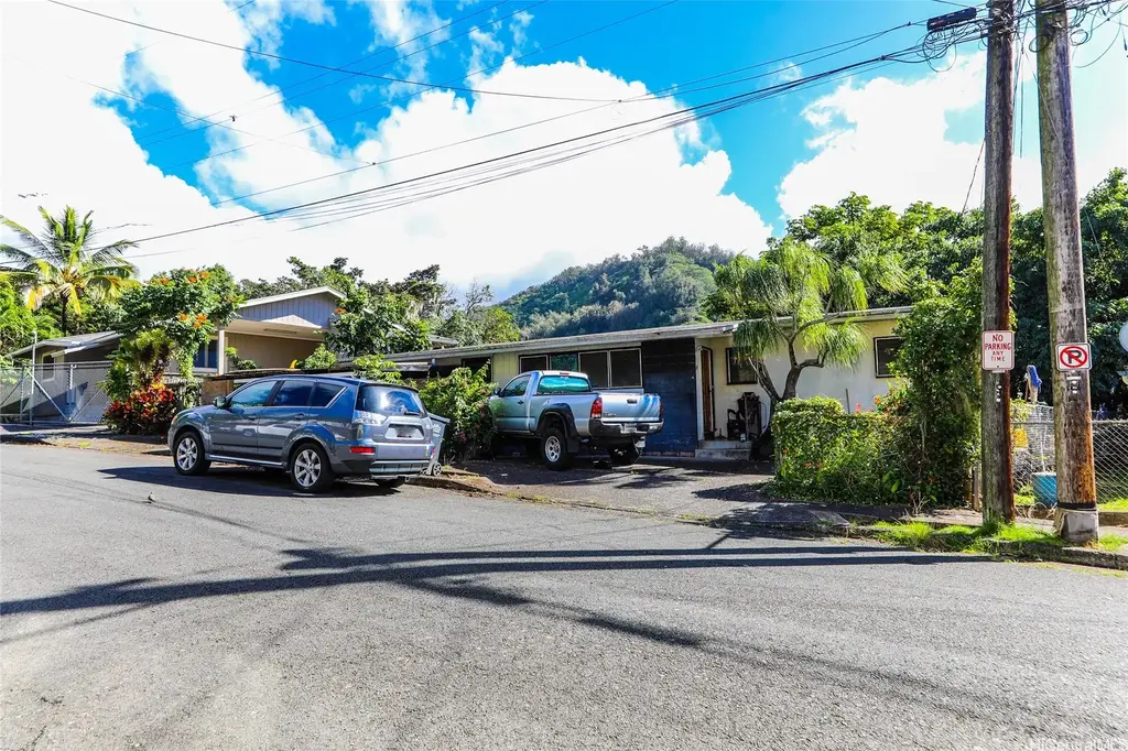 2749 Piliwai Street, Honolulu