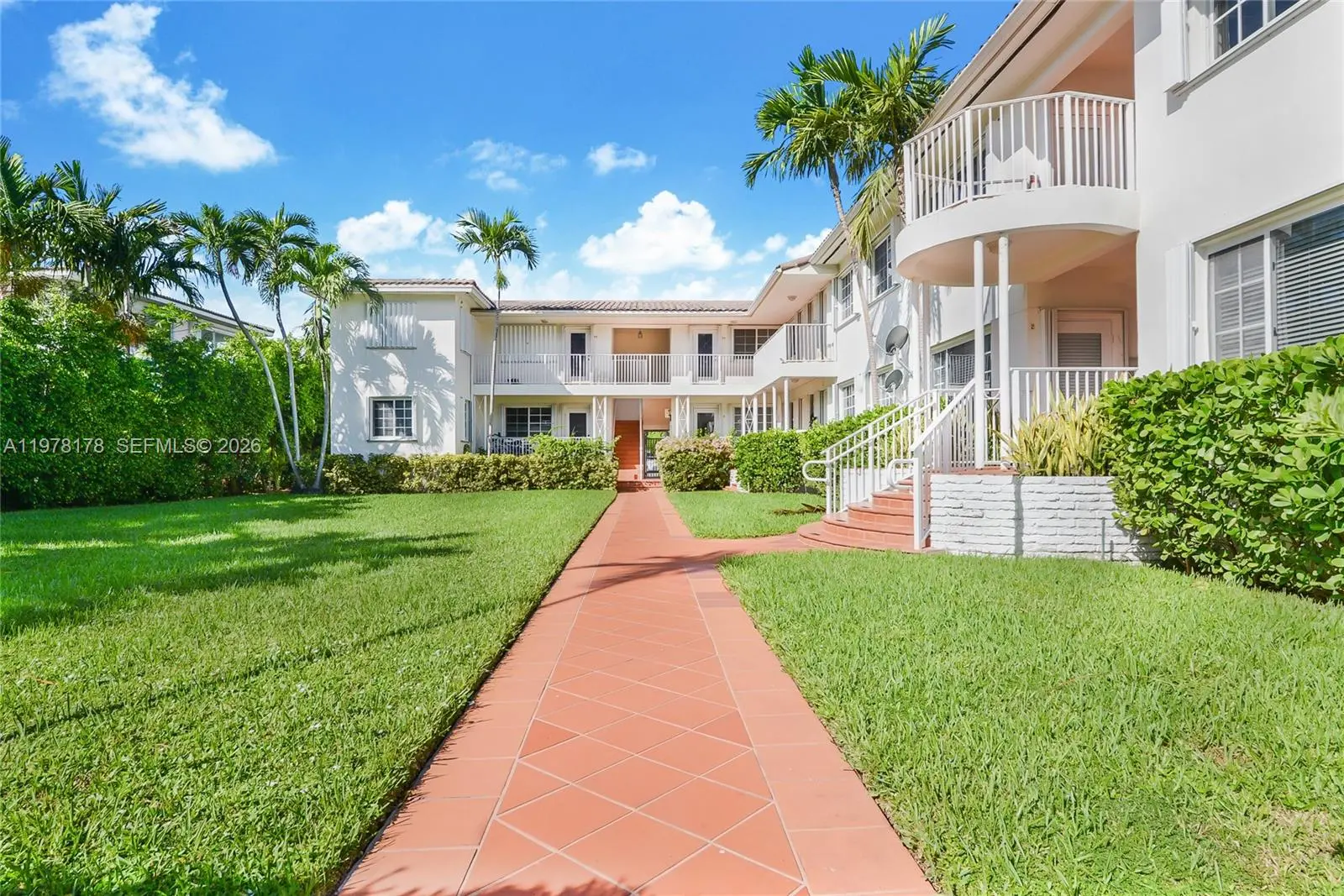 Photo of Listing #A11978178