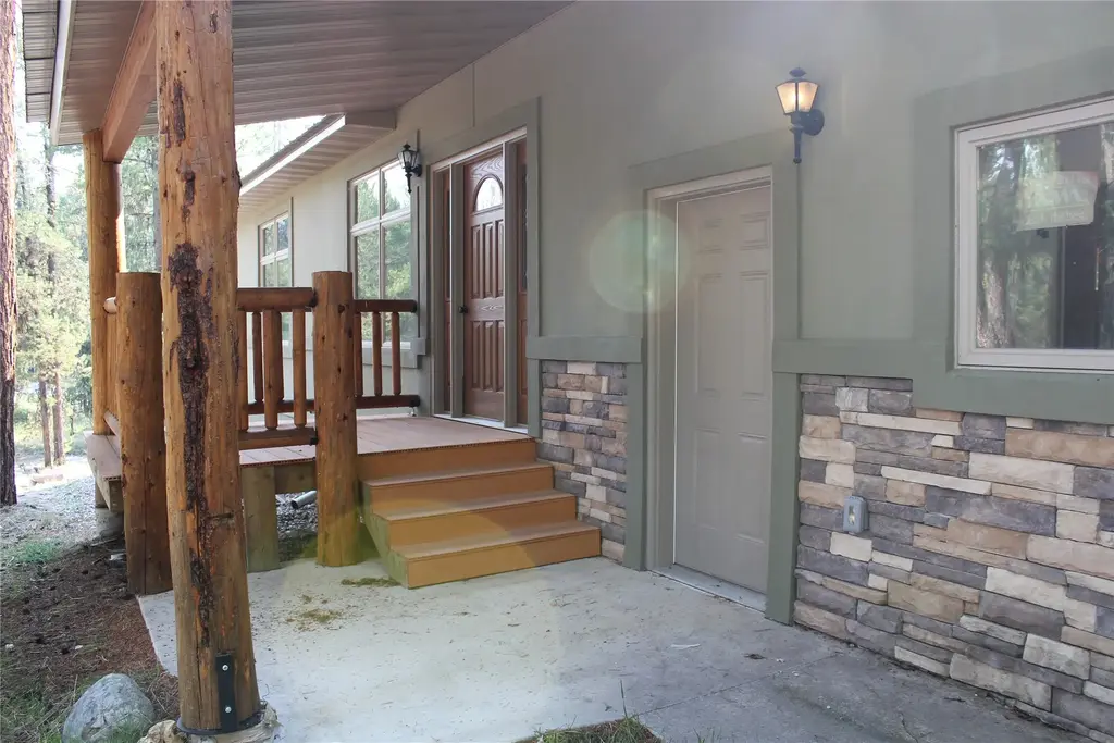 337 Hauser Drive, Seeley Lake