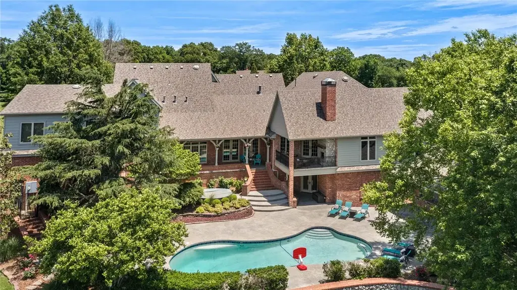 11091 Timarron Drive, Bentonville