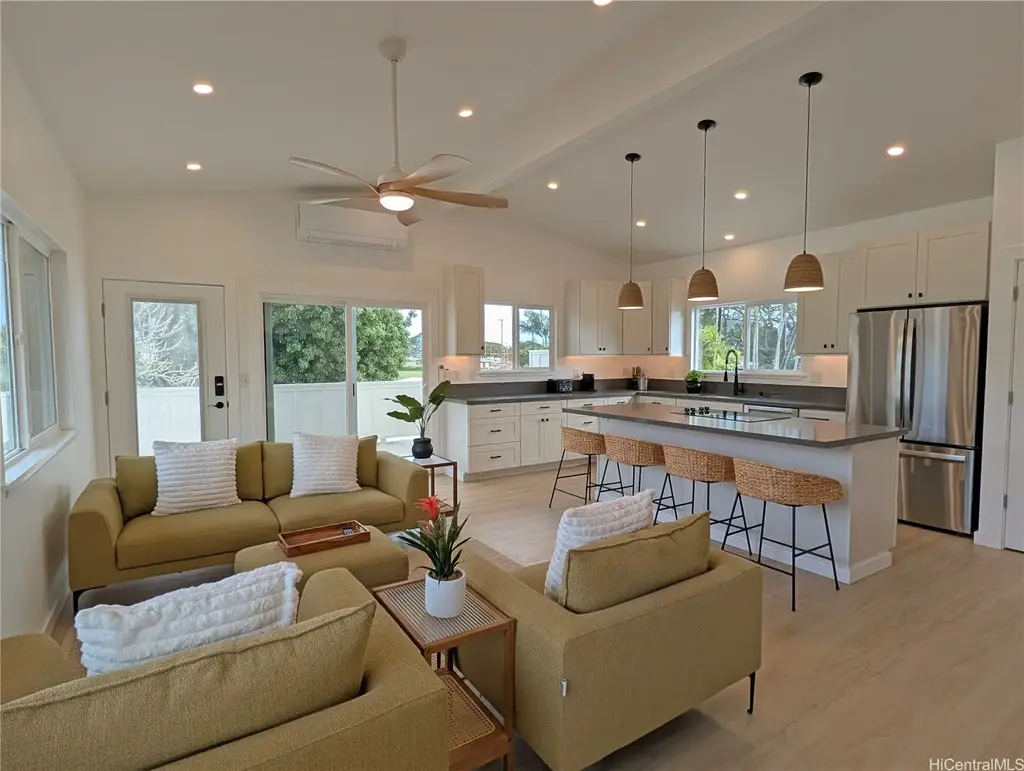 826 Wanaao Road # B, Kailua