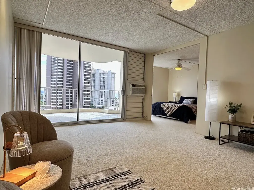 469 Ena Road # 1806, Honolulu