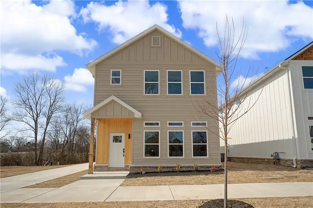 829 S Jagger Lane, Fayetteville