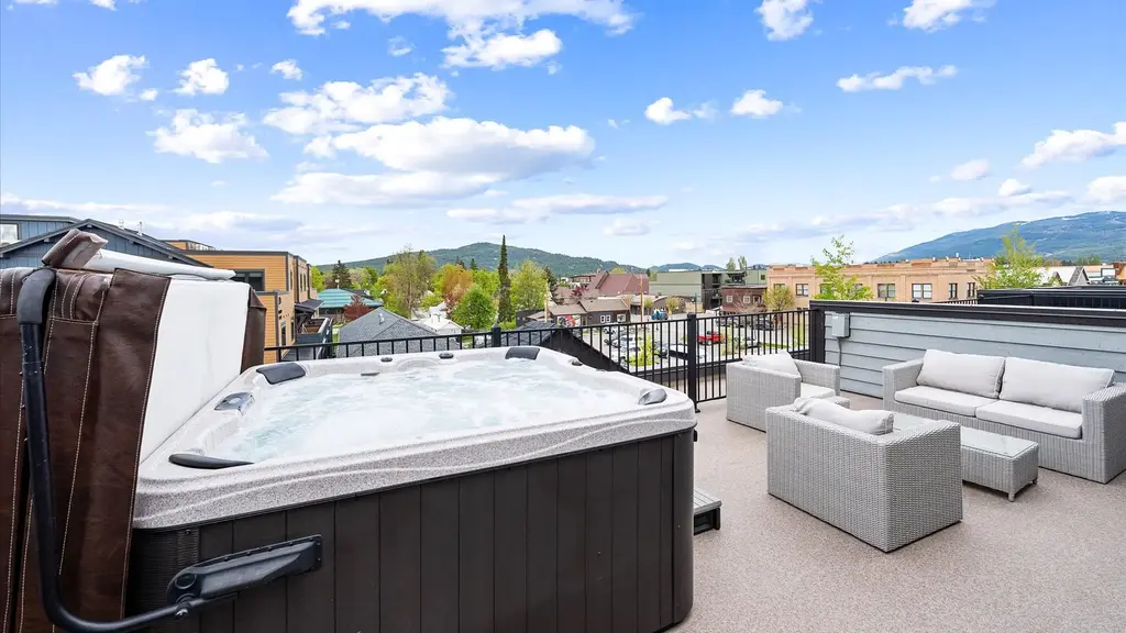 317 Central Avenue 302, Whitefish