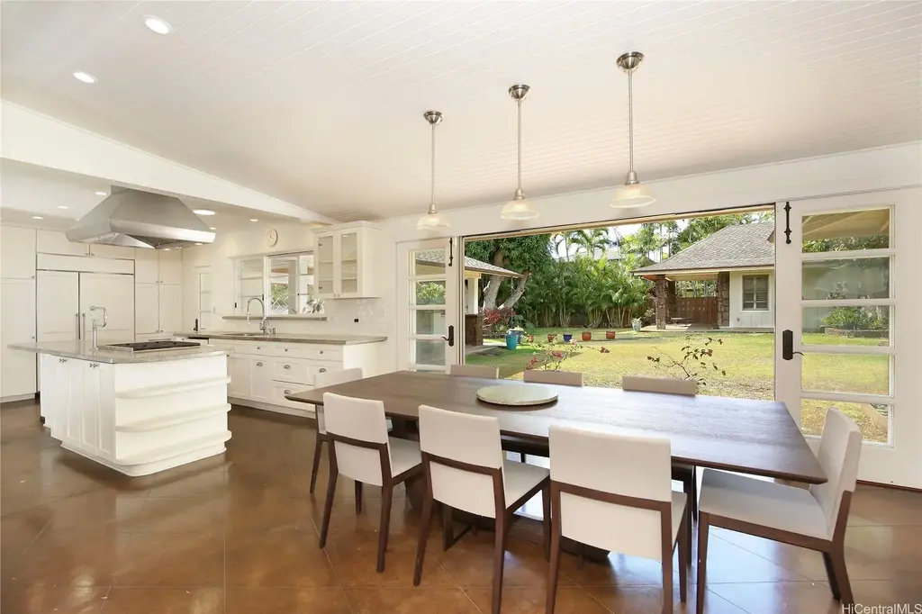 1116 Kealaolu Avenue, Honolulu