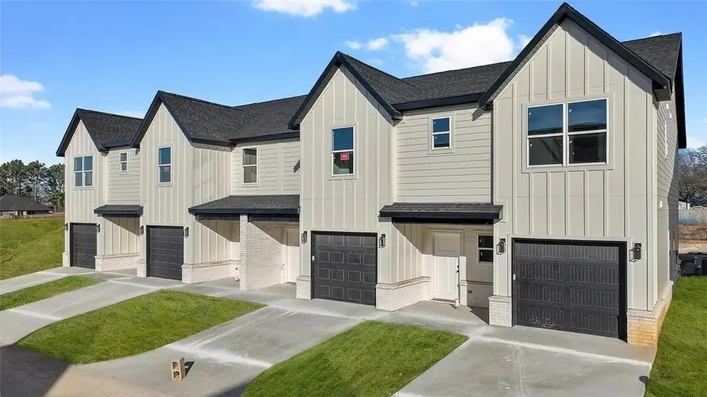 1714 Cuppett Circle, Pea Ridge