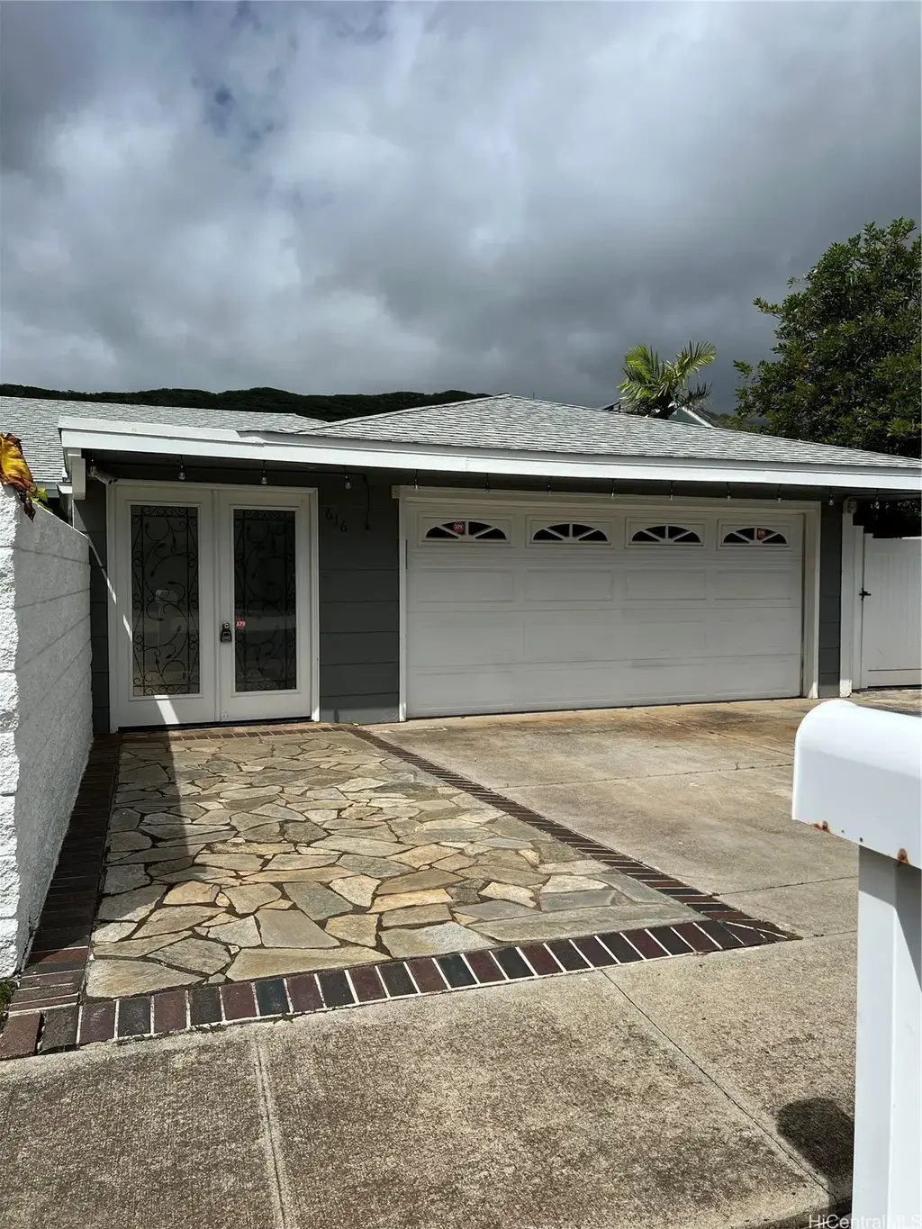 616 Kumukahi Place, Honolulu