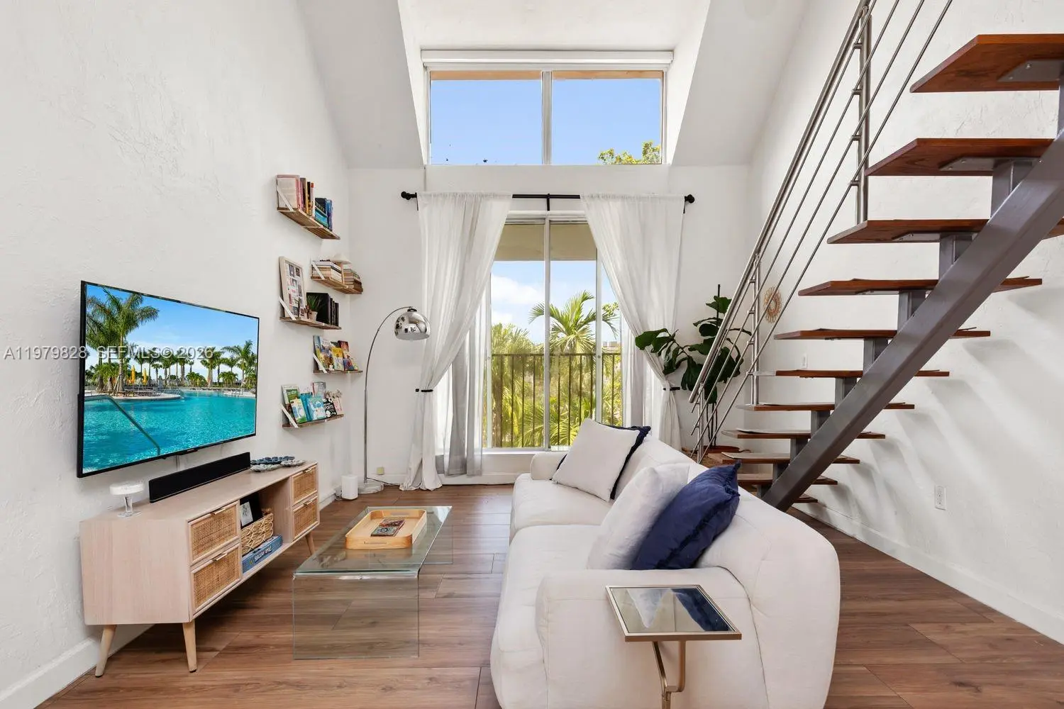 Photo of Listing #A11979828