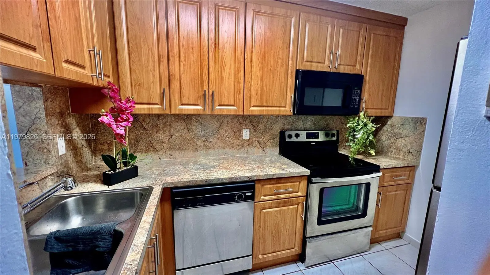 Photo of Listing #A11979826