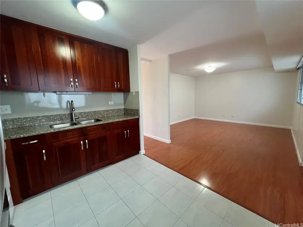 1452 Liholiho Street # 205, Honolulu