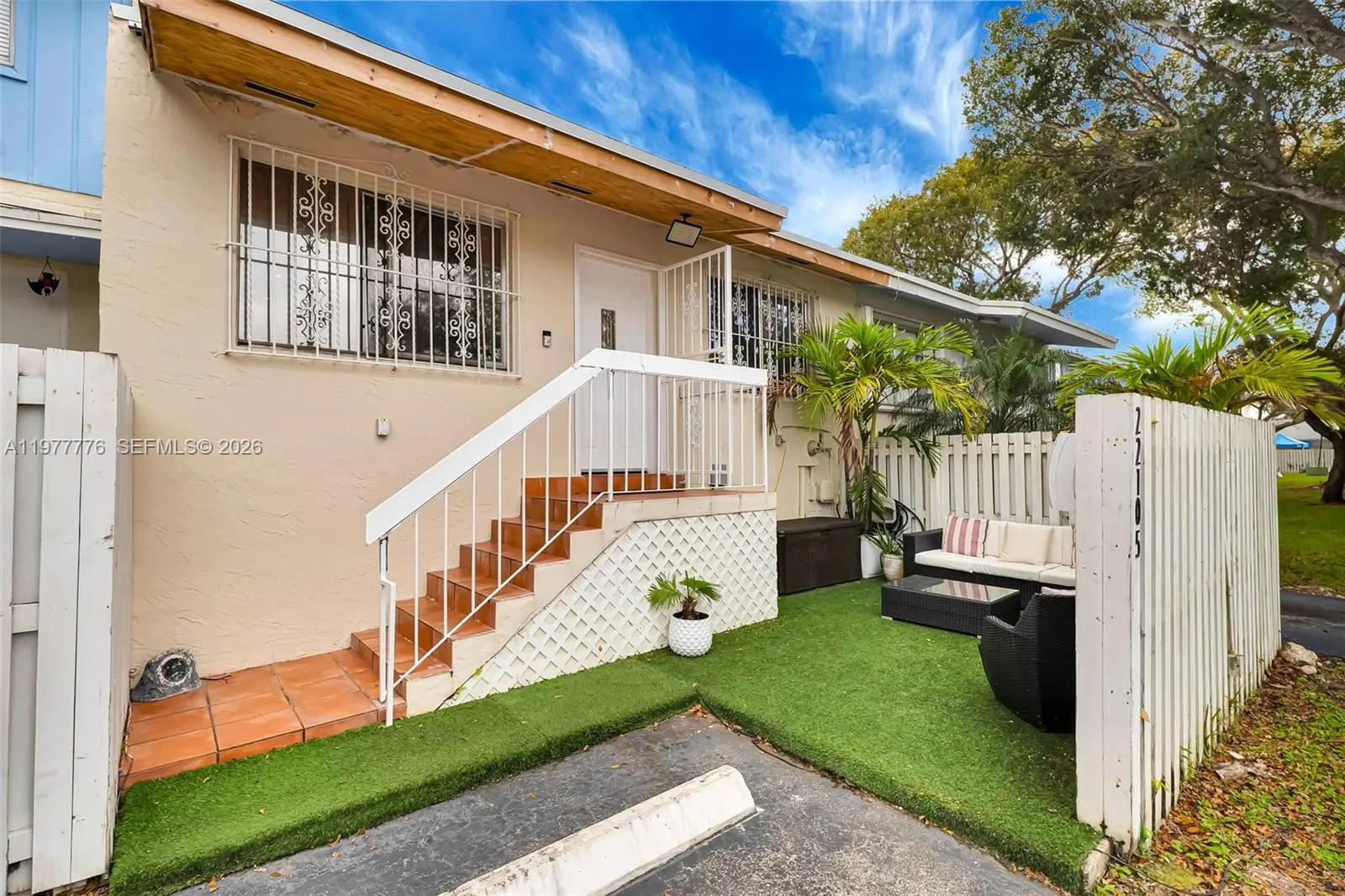 Photo of Listing #A11977776