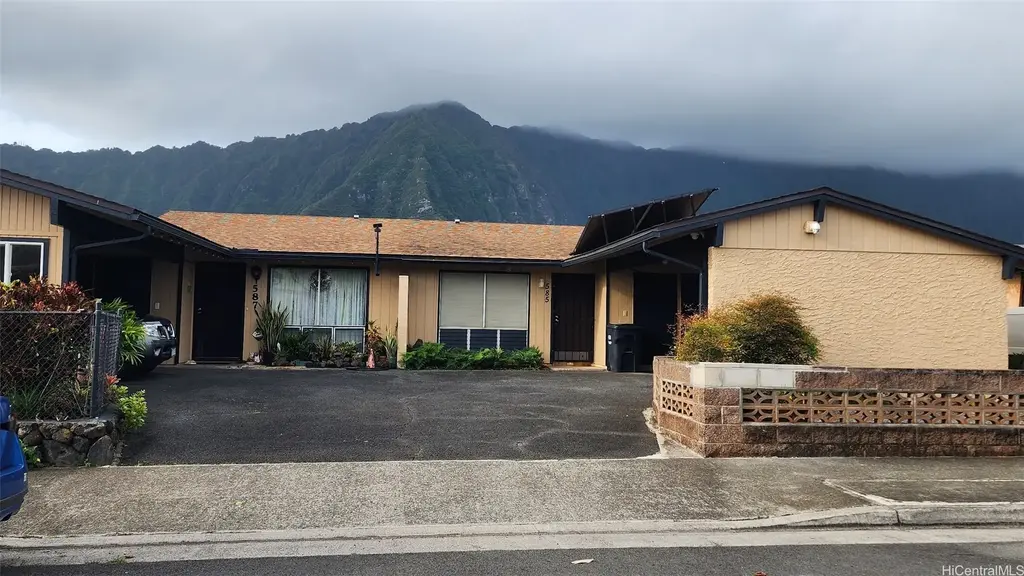 41-585 Inoaole Street, Waimanalo