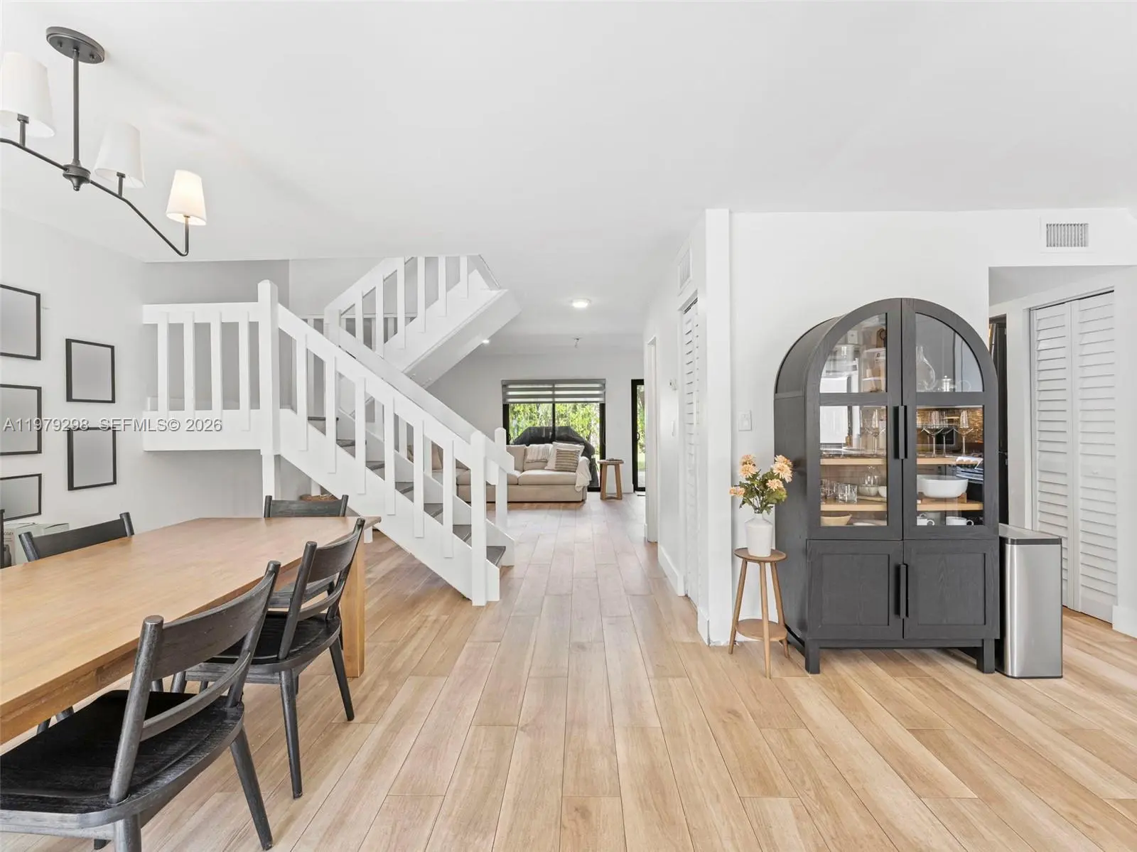 Photo of Listing #A11979298