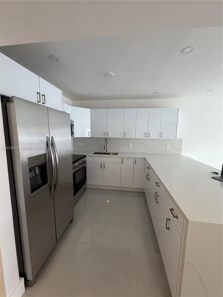 Photo of Listing #A11978660