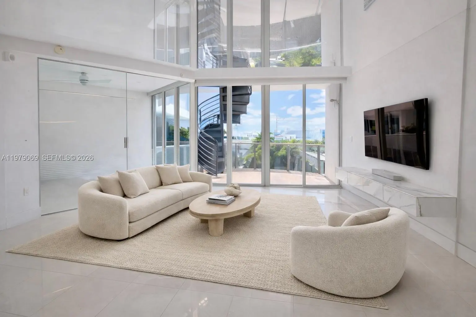 2155 Washington Ct 606, Miami Beach