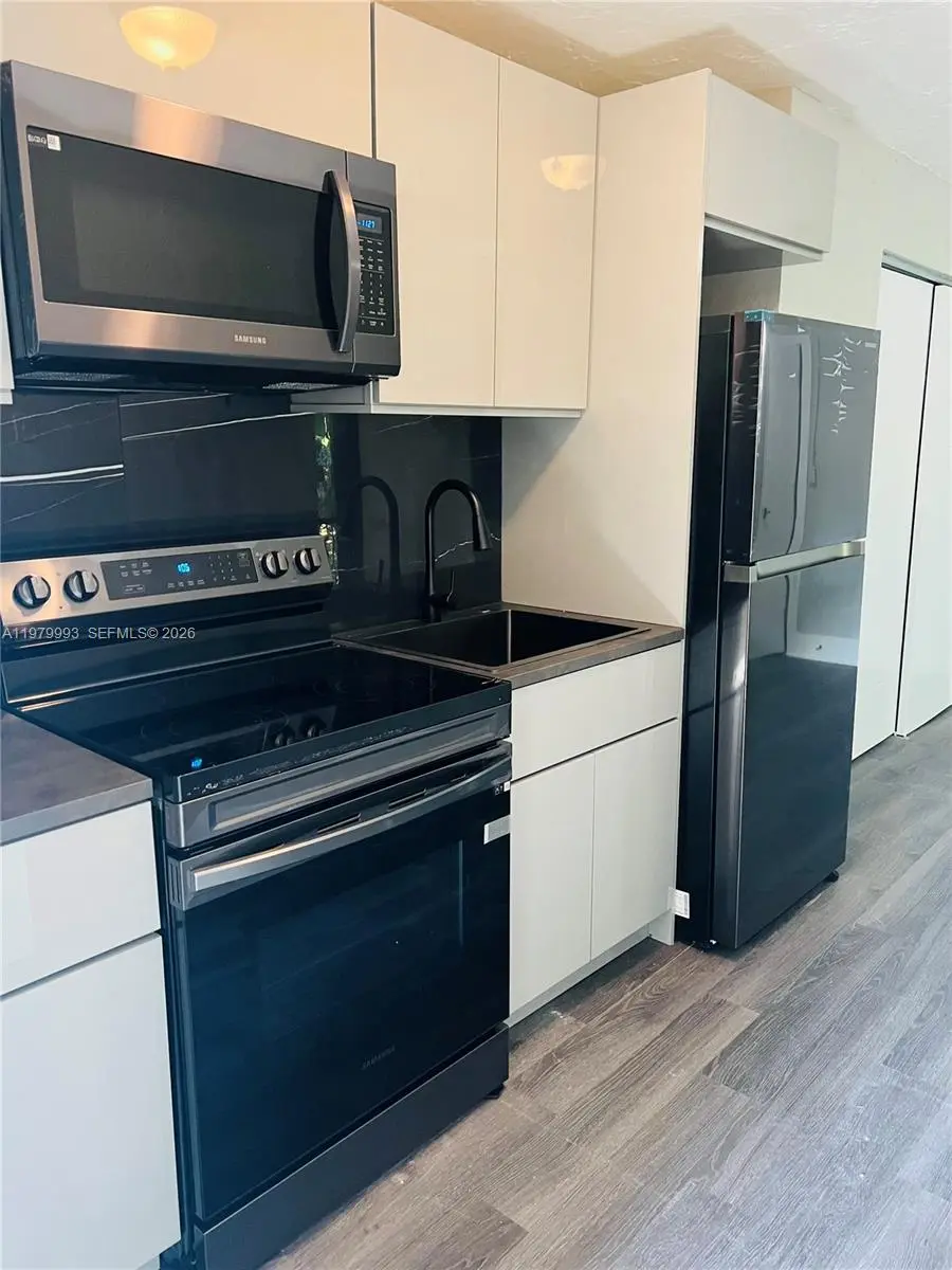 Photo of Listing #A11979993