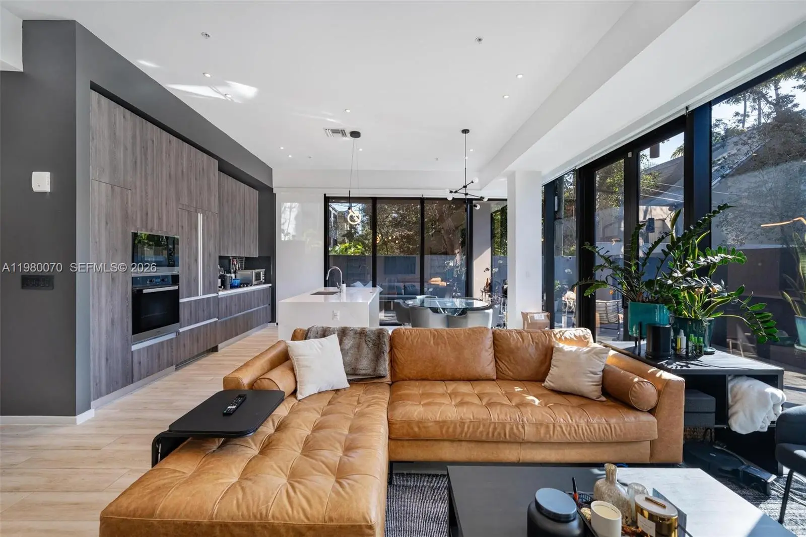 Photo of Listing #A11980070